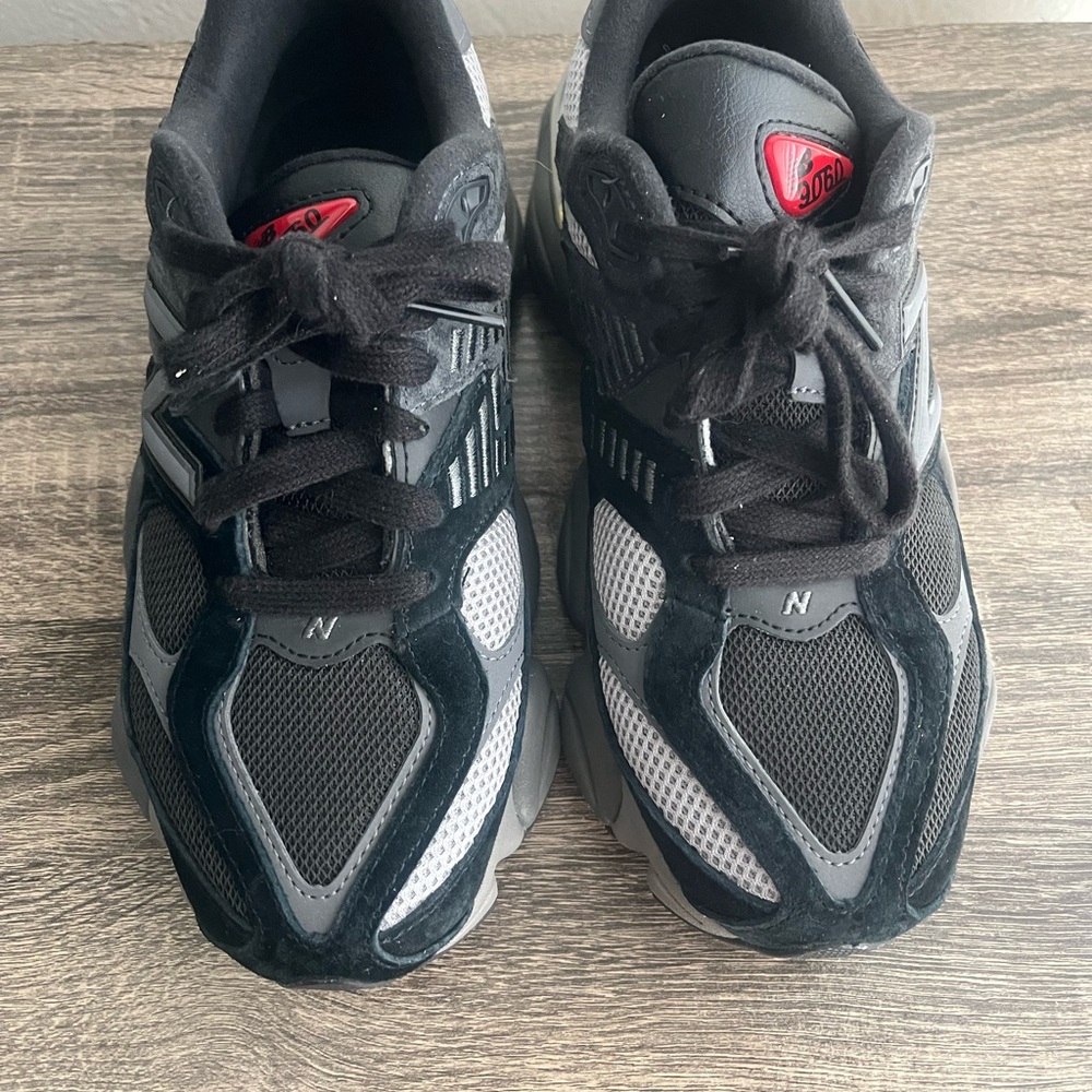 New Balance Black and Gray Sneakers